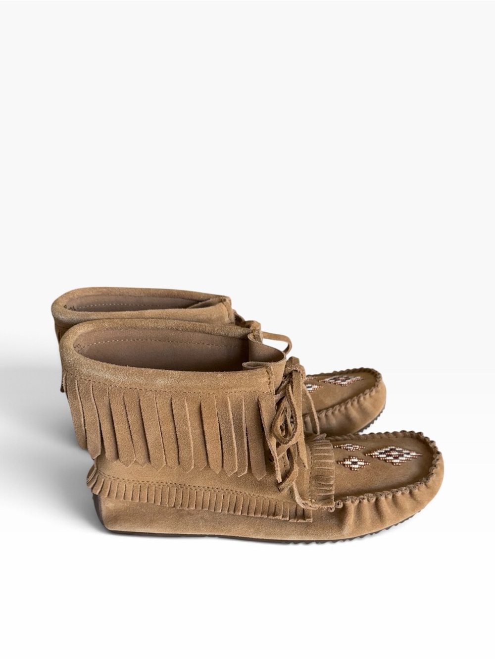 Manitobah Mukluks leather tan beaded slip on ankle moccasin women’s 10 men’s 8 - Picture 5 of 15